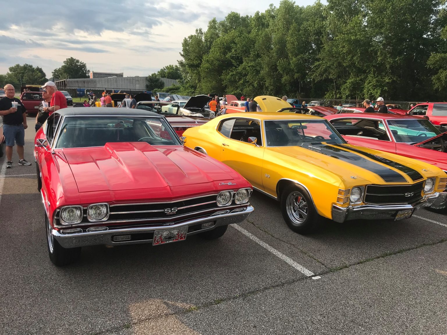 BB’S Car Club Cruise In Kentucky Cruises