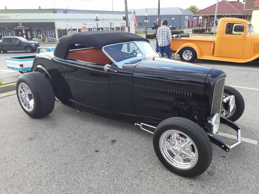 Eminence Car Cruise Kentucky Cruises